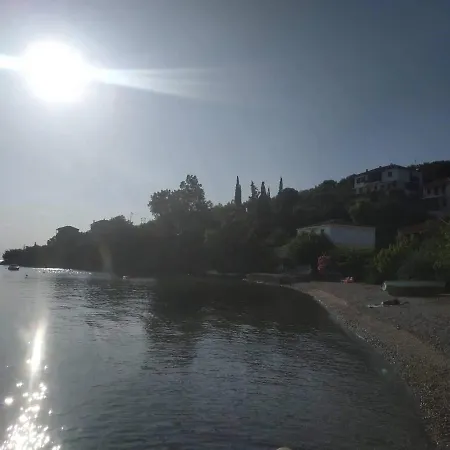 Giotas - Kır Evi