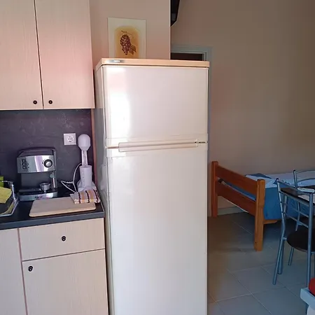 Giotas - Kır Evi