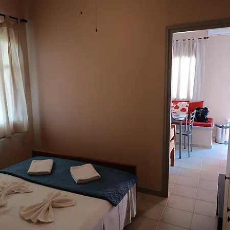 Giotas - Kır Evi *