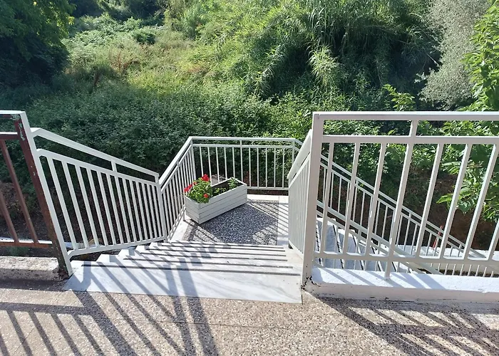 Летний дом Giotas - *